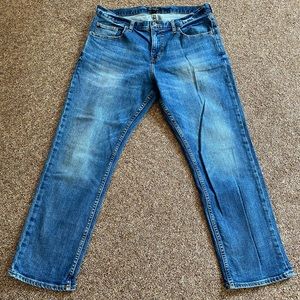 Banana Republic Men’s Ath Fit Whisker Light Wash